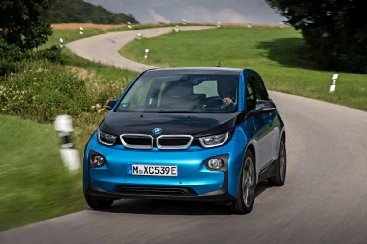 Quale comprare, Confronto: BMW i3 Vs Renault ZOE