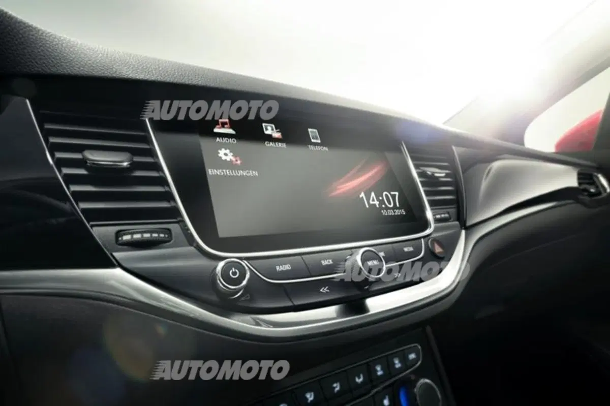 Nuova Opel Astra: ecco tutte le foto e le informazioni ufficiali (21)