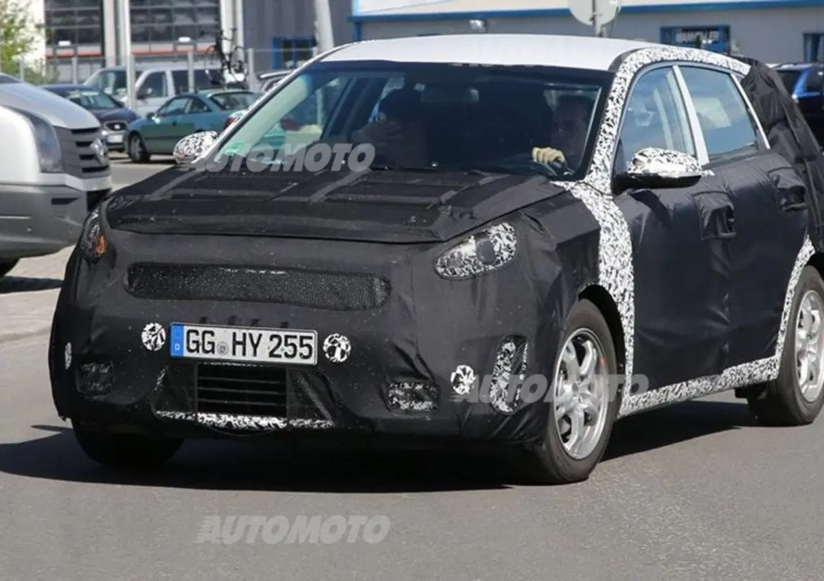 Kia: in arrivo una C'eed in versione monovolume