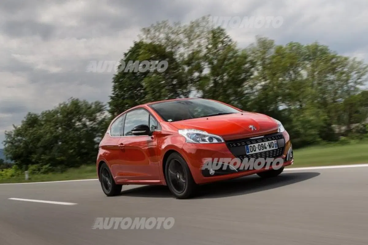 Peugeot 208 restyling (4)