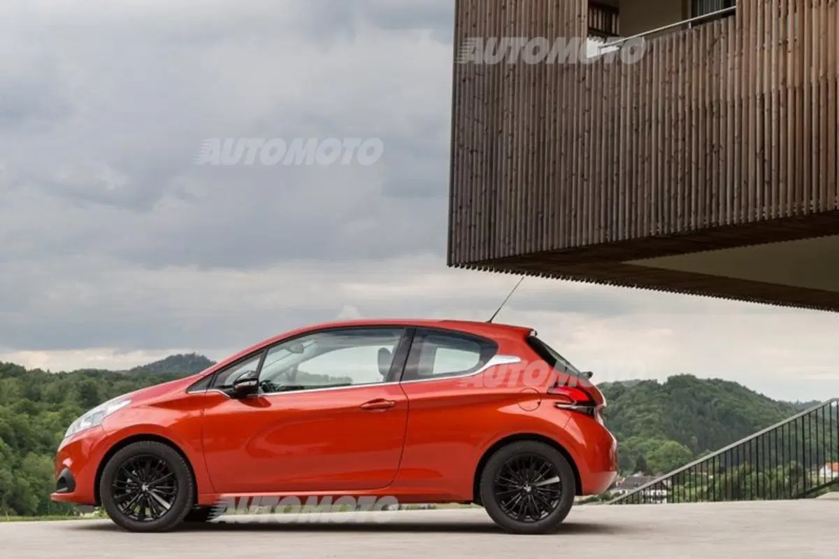 Peugeot 208 restyling (6)