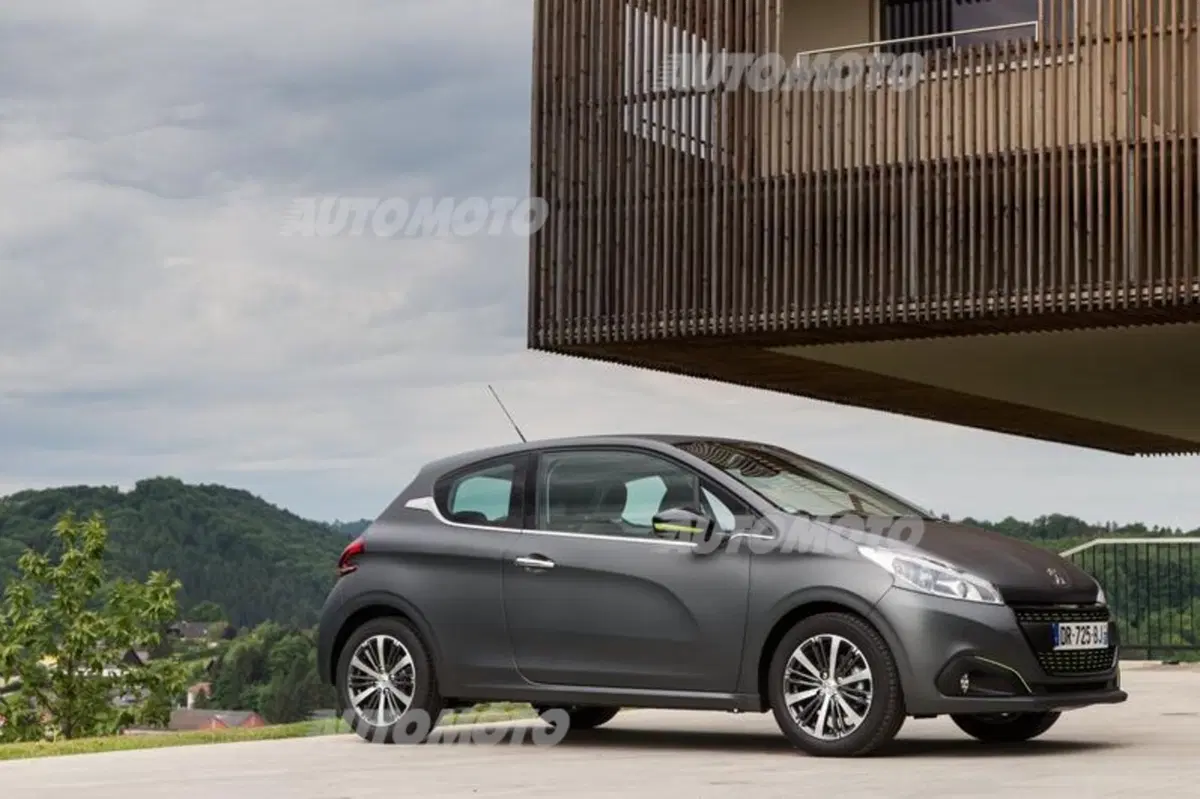 Peugeot 208 restyling (9)