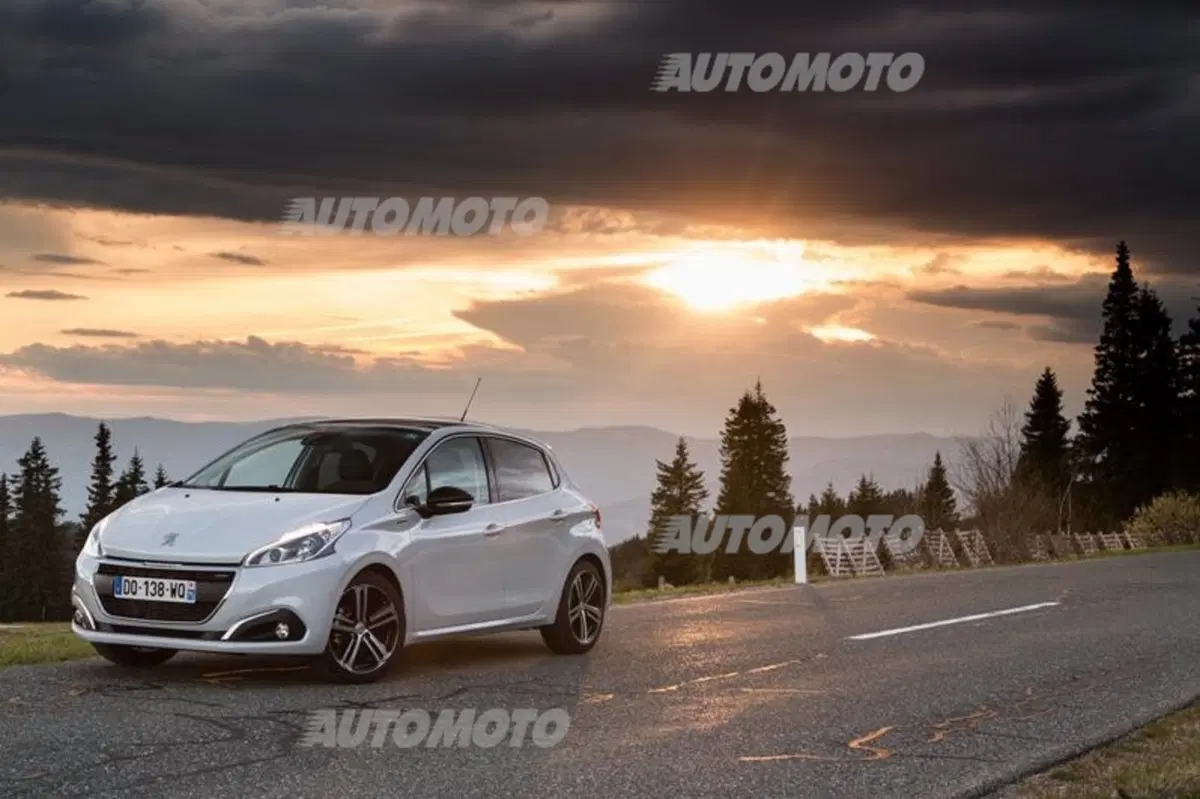 Peugeot 208 restyling (11)