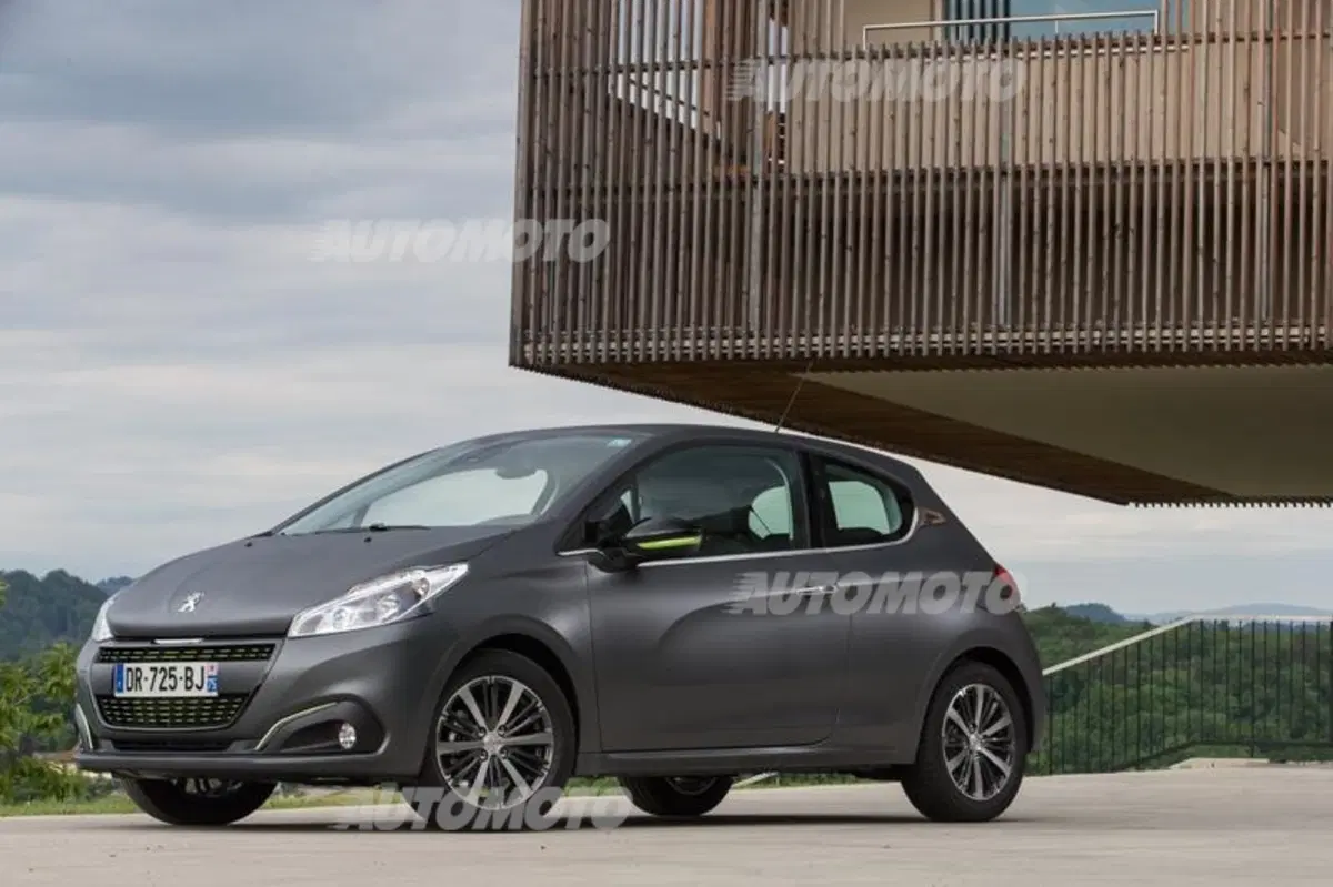 Peugeot 208 restyling (14)