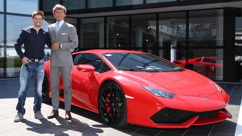 Casey Stoner visita la Lamborghini