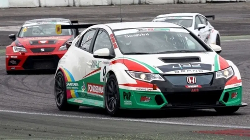 A Misano secondo round TCR: all'inseguimento di Eric Scalvini