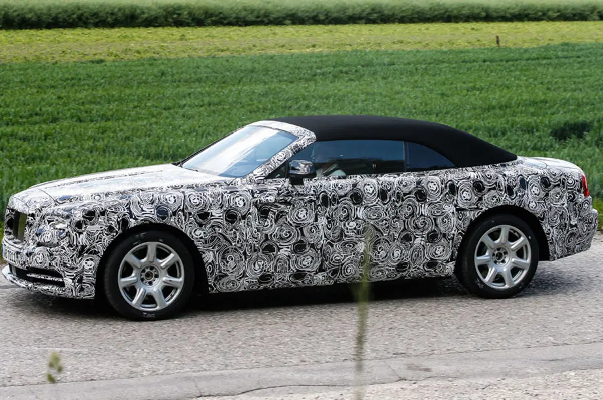 Rolls-Royce Dawn: bellissima, anche quando è camuffata (2)
