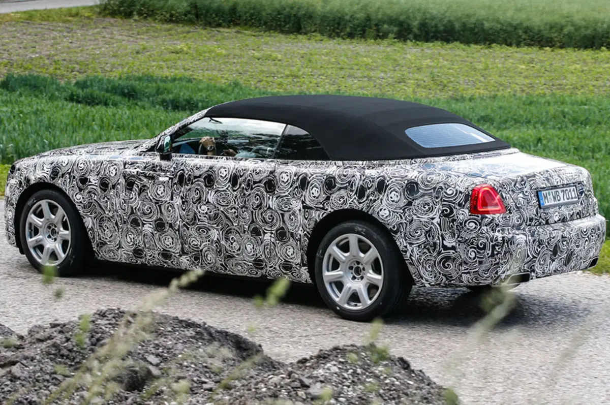 Rolls-Royce Dawn: bellissima, anche quando è camuffata (3)