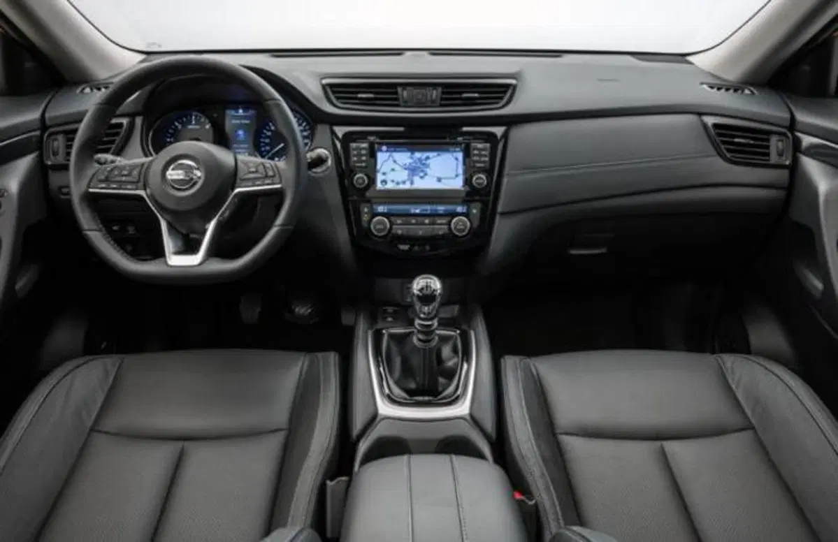 Nissan X-Trail, ecco il restyling 2017 (4)