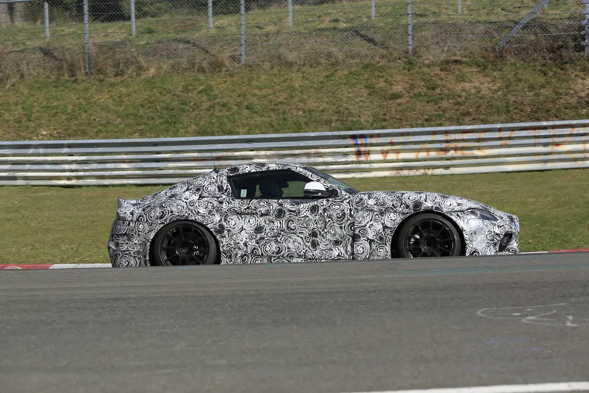 Toyota Supra, le foto spia (6)