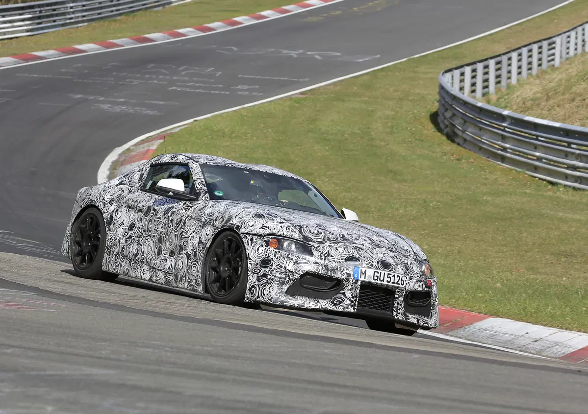 Toyota Supra, le foto spia