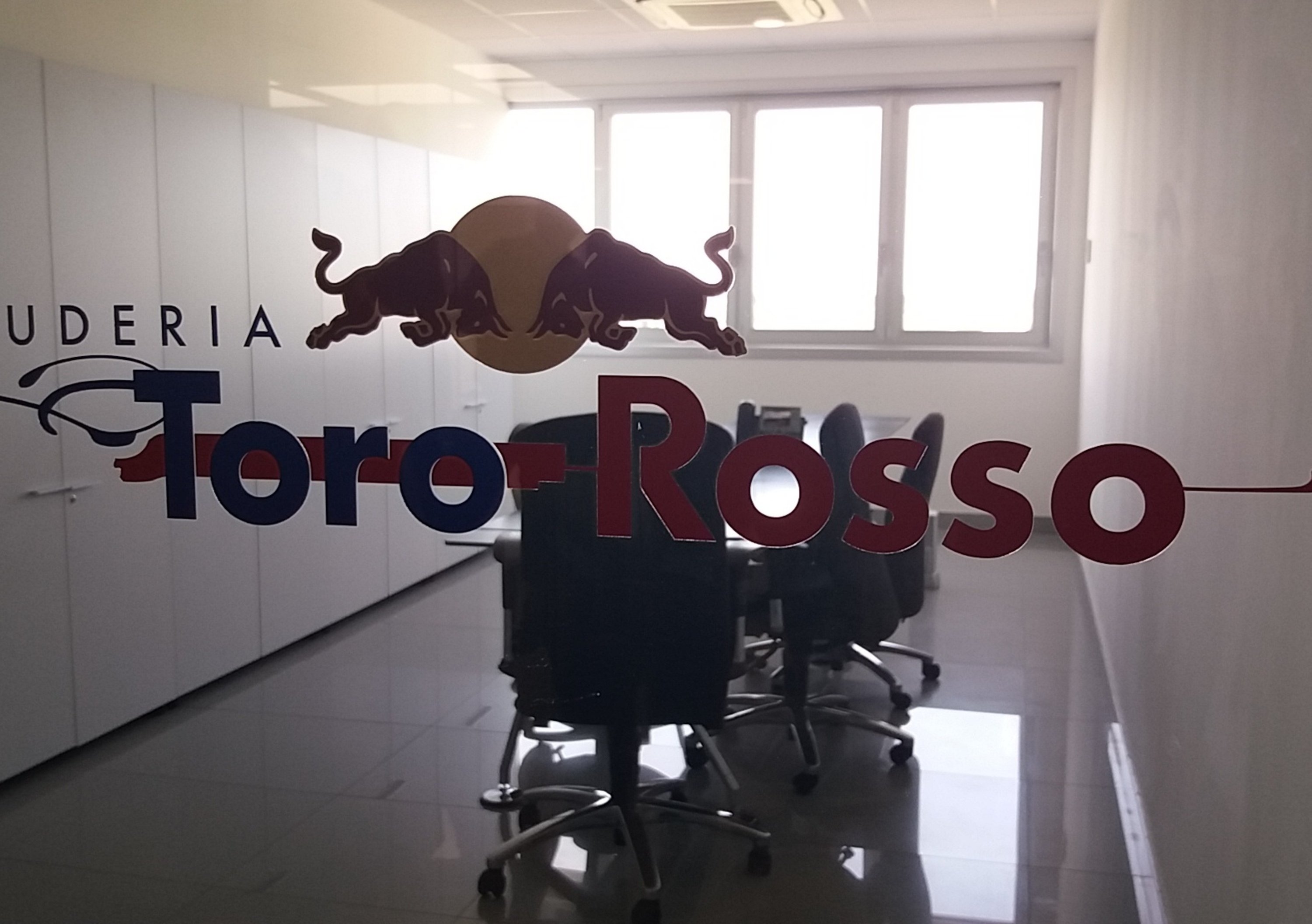 F1: Toro Rosso, viaggio in una factory di Formula 1