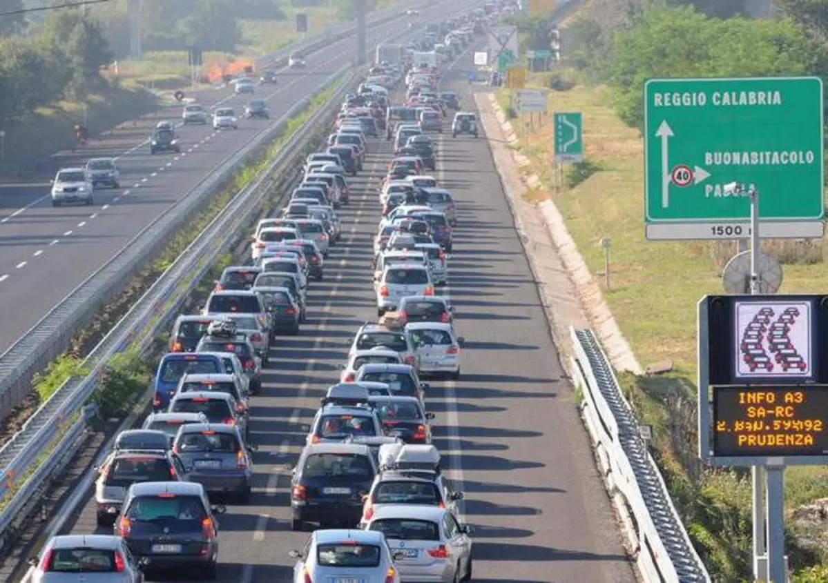 L'auto costa in media 3.800 euro l'anno agli italiani