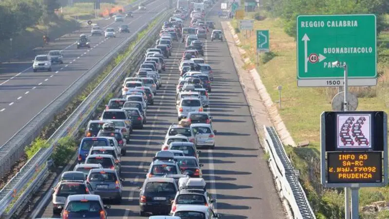 L'auto costa in media 3.800 euro l'anno agli italiani