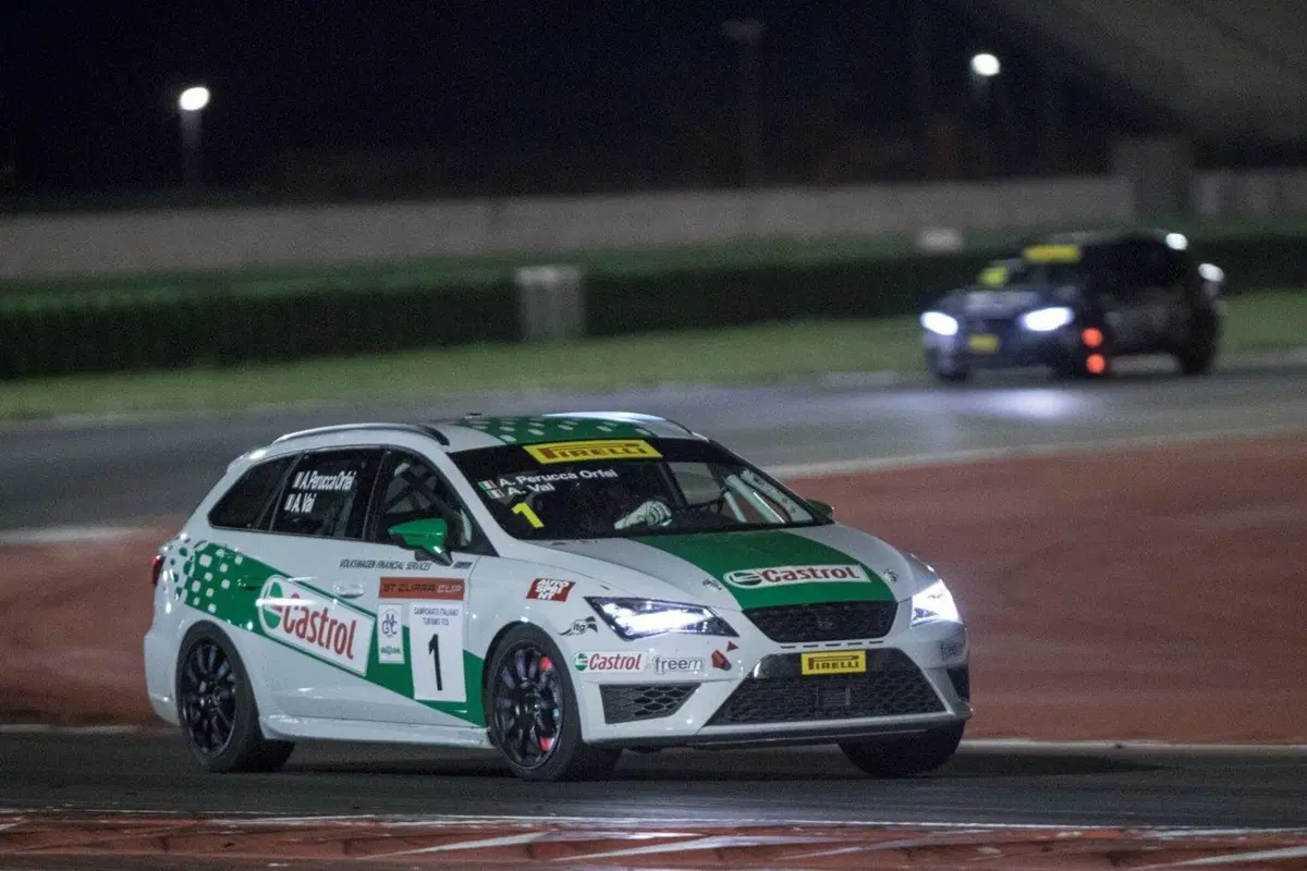 Seat ST Cupra Cup 2017, fuoco e fiamme per il secondo posto [Video] (12)