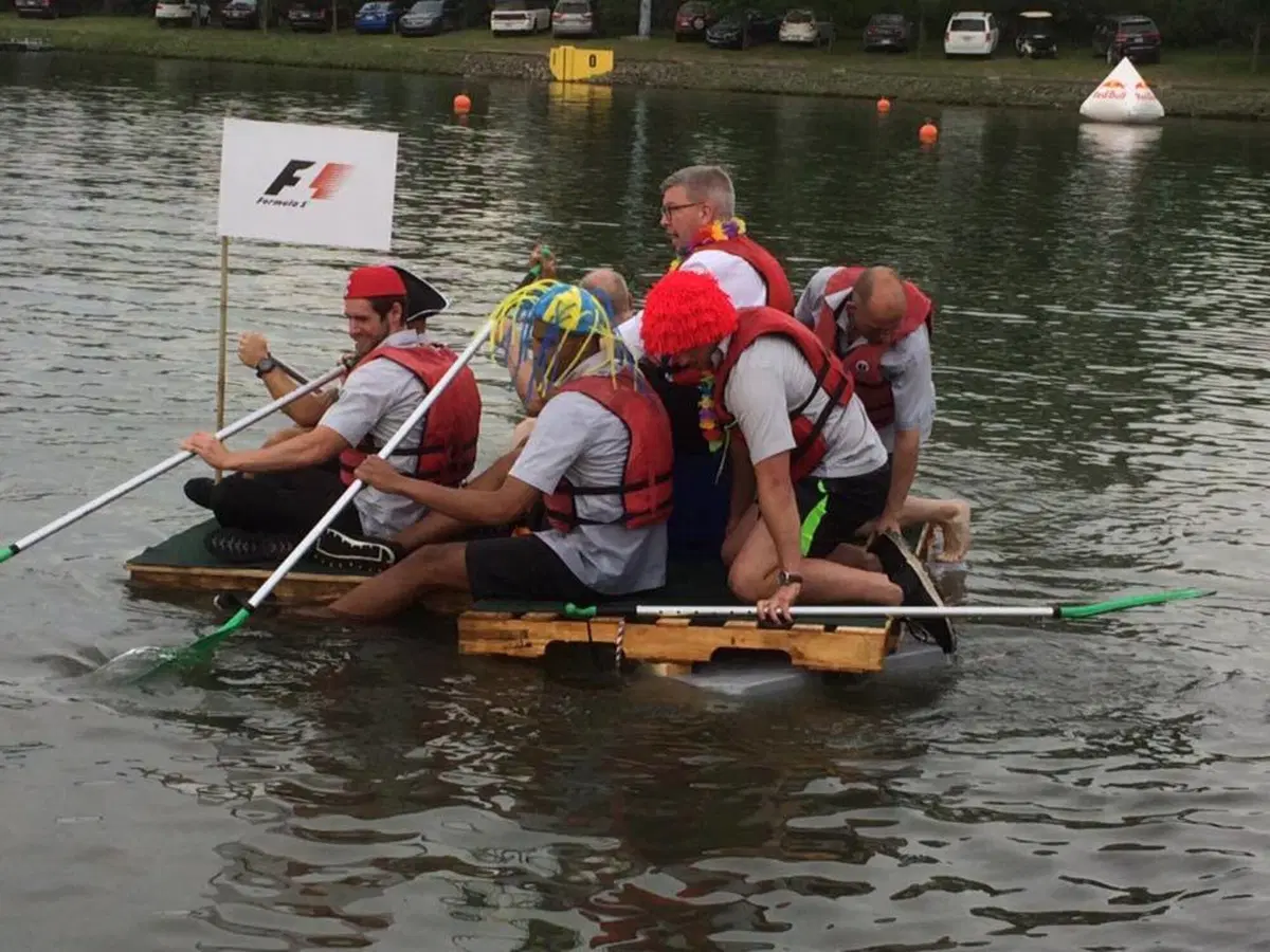 DUPLICATO DI: F1, GP Canada 2017, News: torna la sfida meccanici col rafting (2)