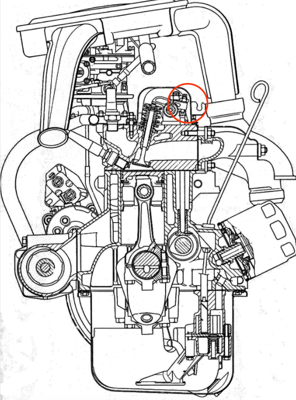 Nei motori con distribuzione ad aste e bilancieri, come questo Fiat a quattro cilindri di diversi anni fa, per regolare il gioco delle valvole nella grande maggioranza dei casi si impiegano sistemi a vite e controdado