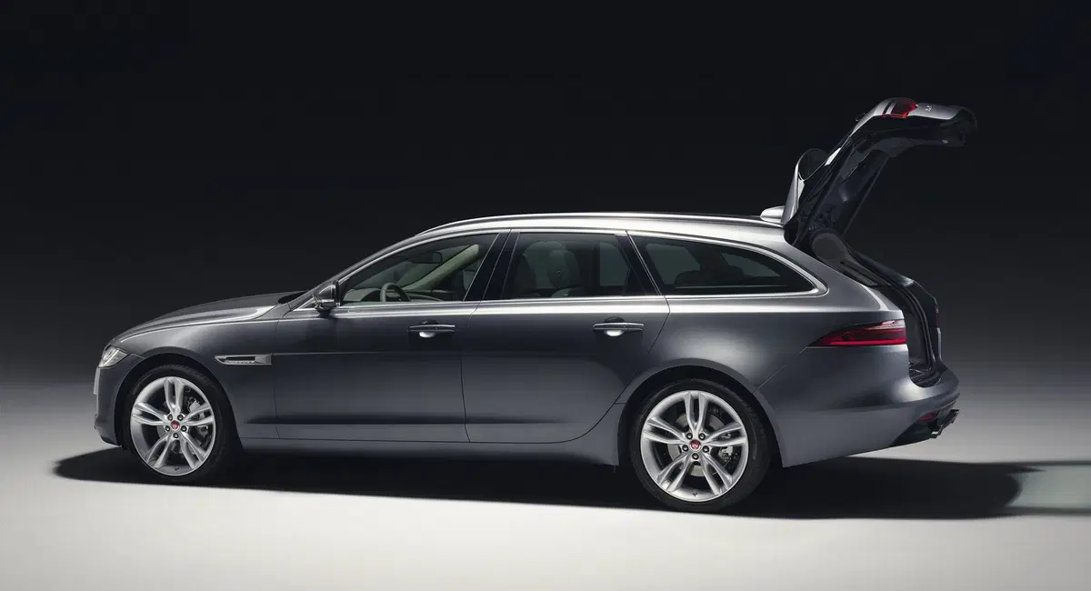 Jaguar XF Sportbrake, ecco la nuova generazione (14)