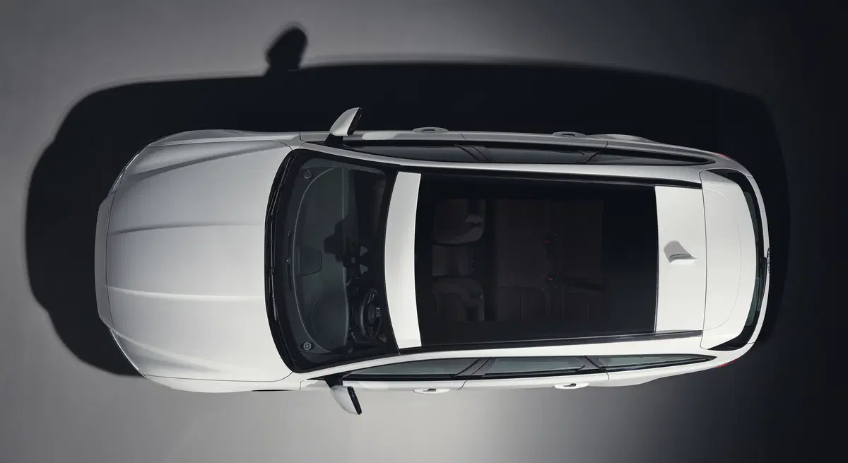 Jaguar XF Sportbrake, ecco la nuova generazione (21)