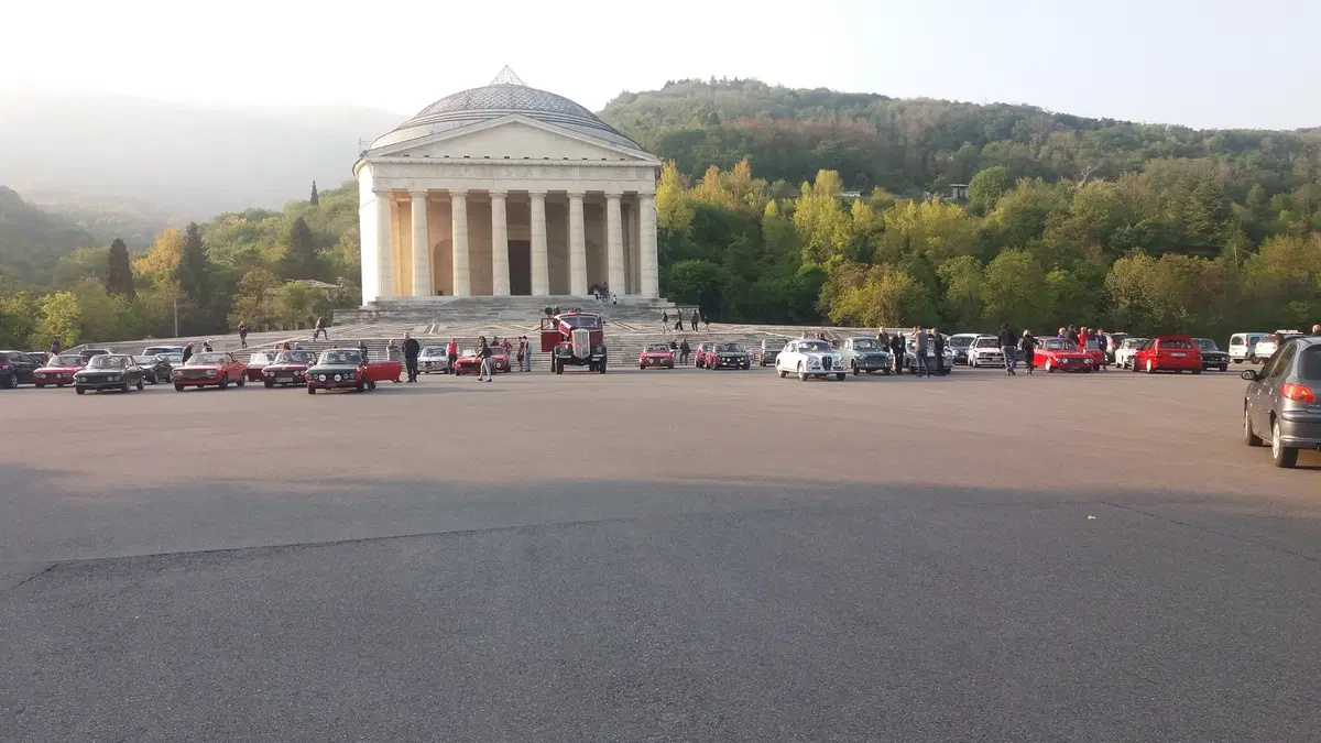 «Save Lancia»: i lancisti contestano Marchionne (6)
