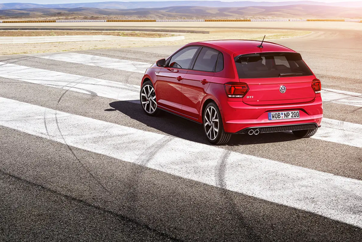 Nuova Volkswagen Polo GTI, ora ha 200 CV (2)