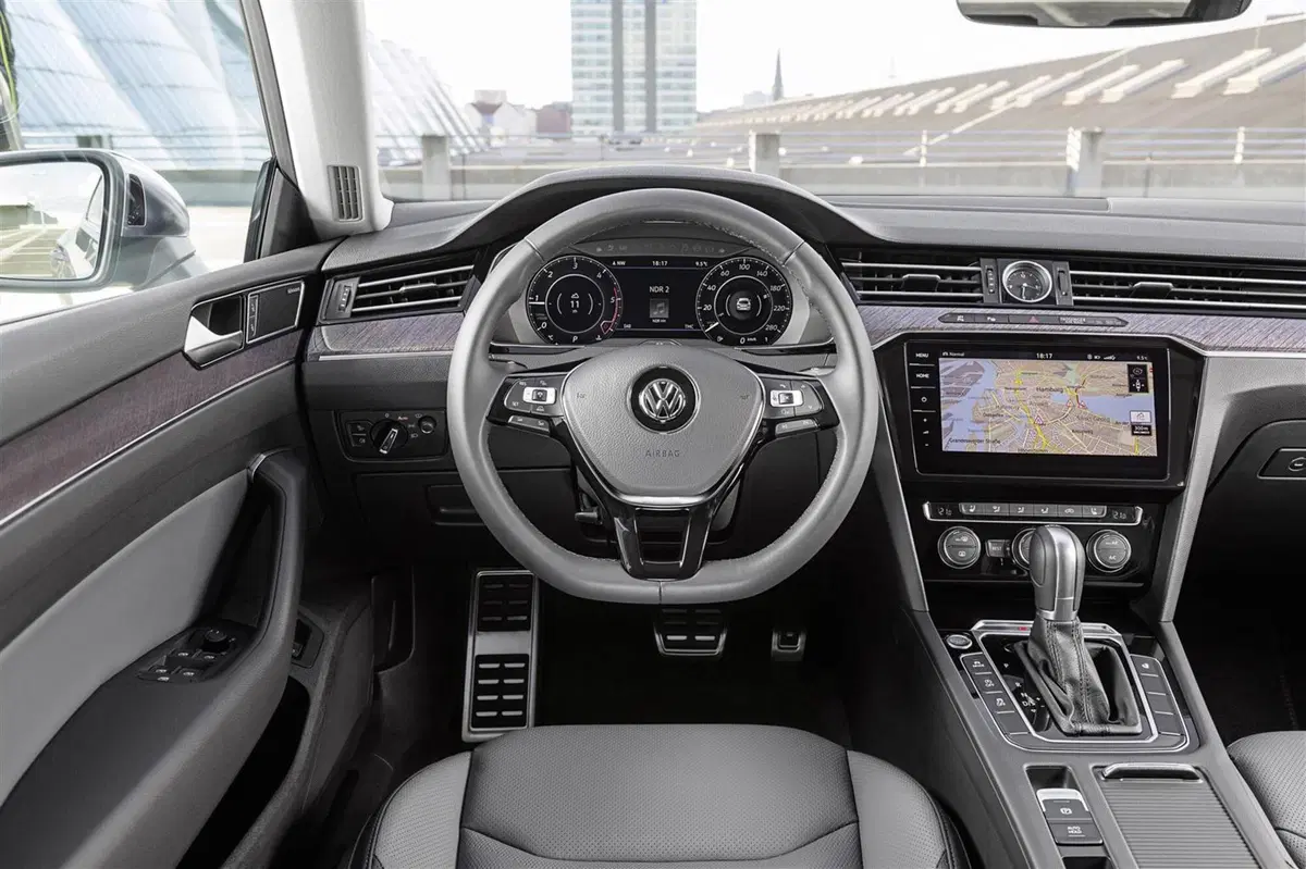 Volkswagen Arteon 2017, la nuova Passat CC [Video primo test] (8)
