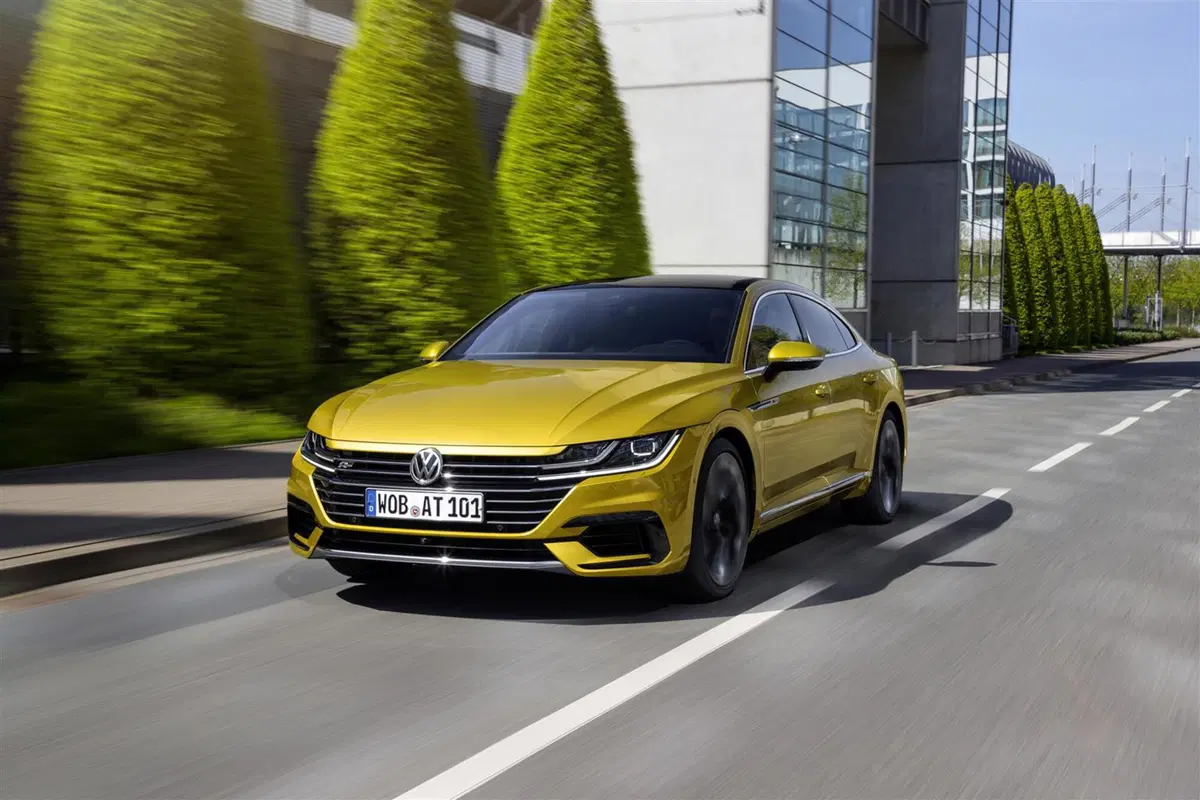 Volkswagen Arteon 2017, la nuova Passat CC [Video primo test] (3)