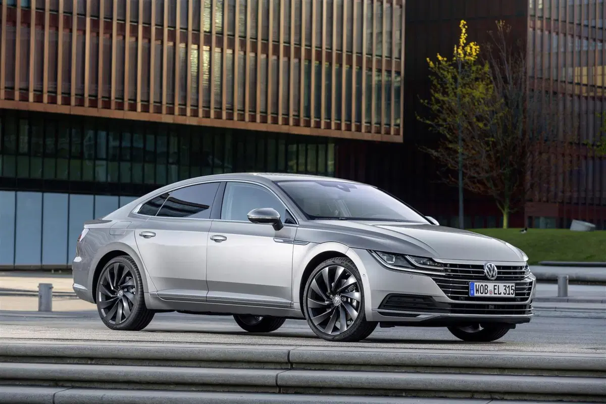 Volkswagen Arteon 2017, la nuova Passat CC [Video primo test] (15)