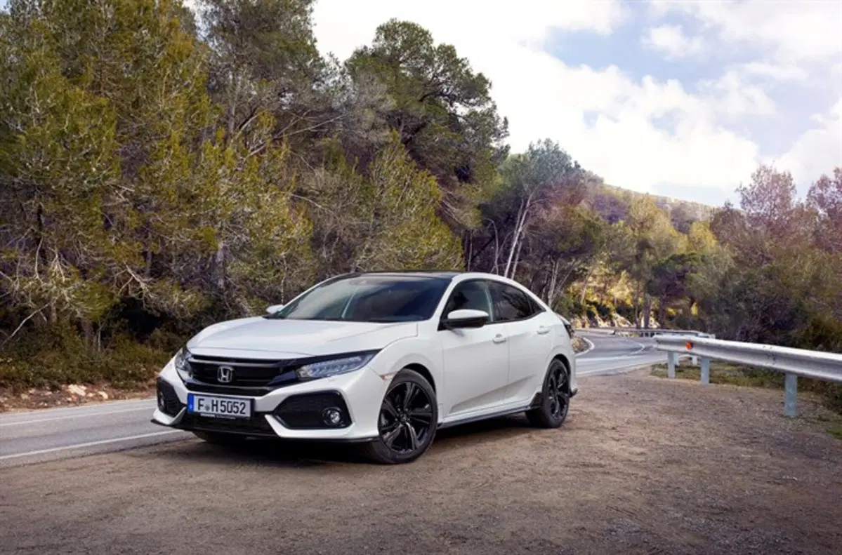 Quale comprare, Confronto: Alfa Romeo Giulietta Vs Honda Civic (6)