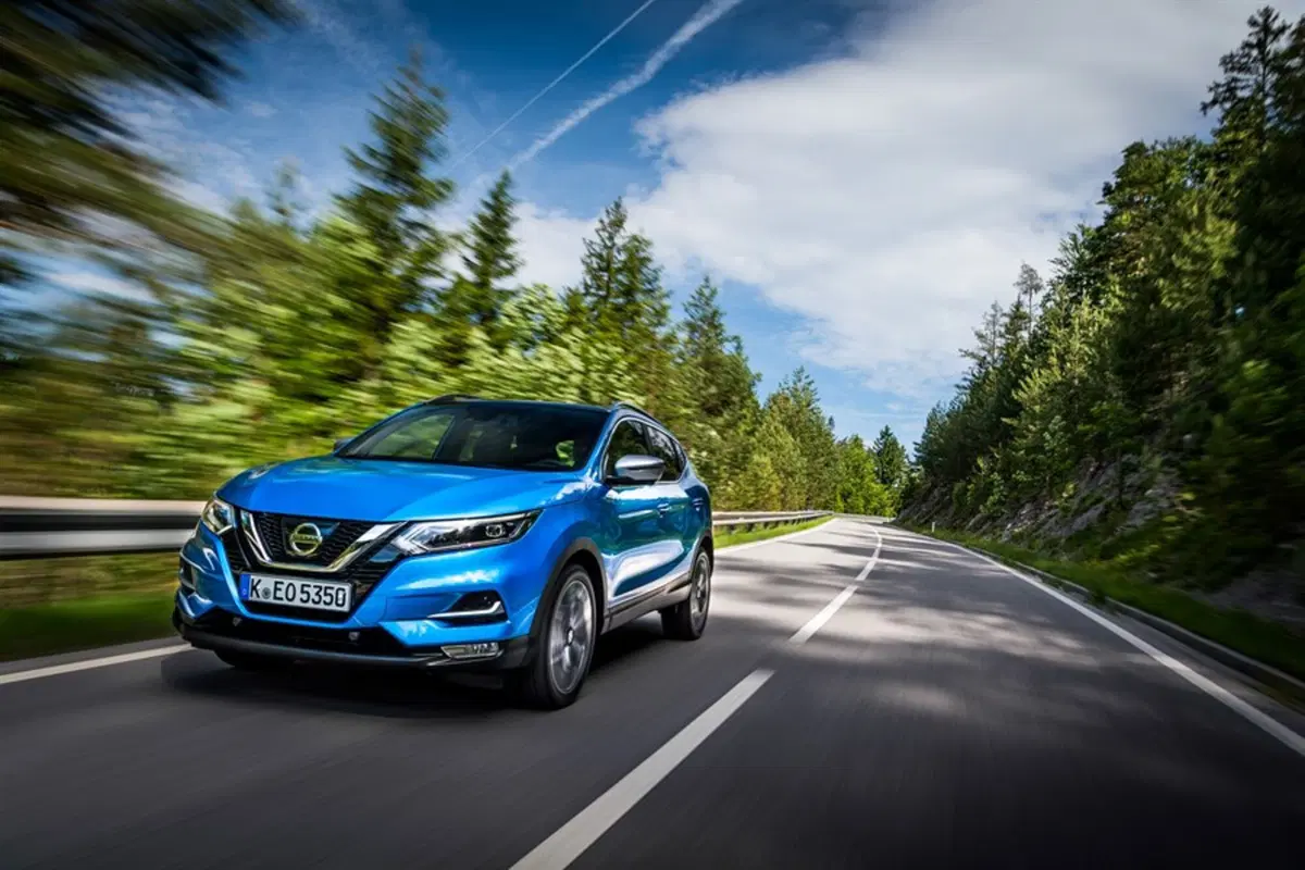 Nissan Qashqai 2017 restyling: nuova nel look e nelle dotazioni [Video Primo Test]