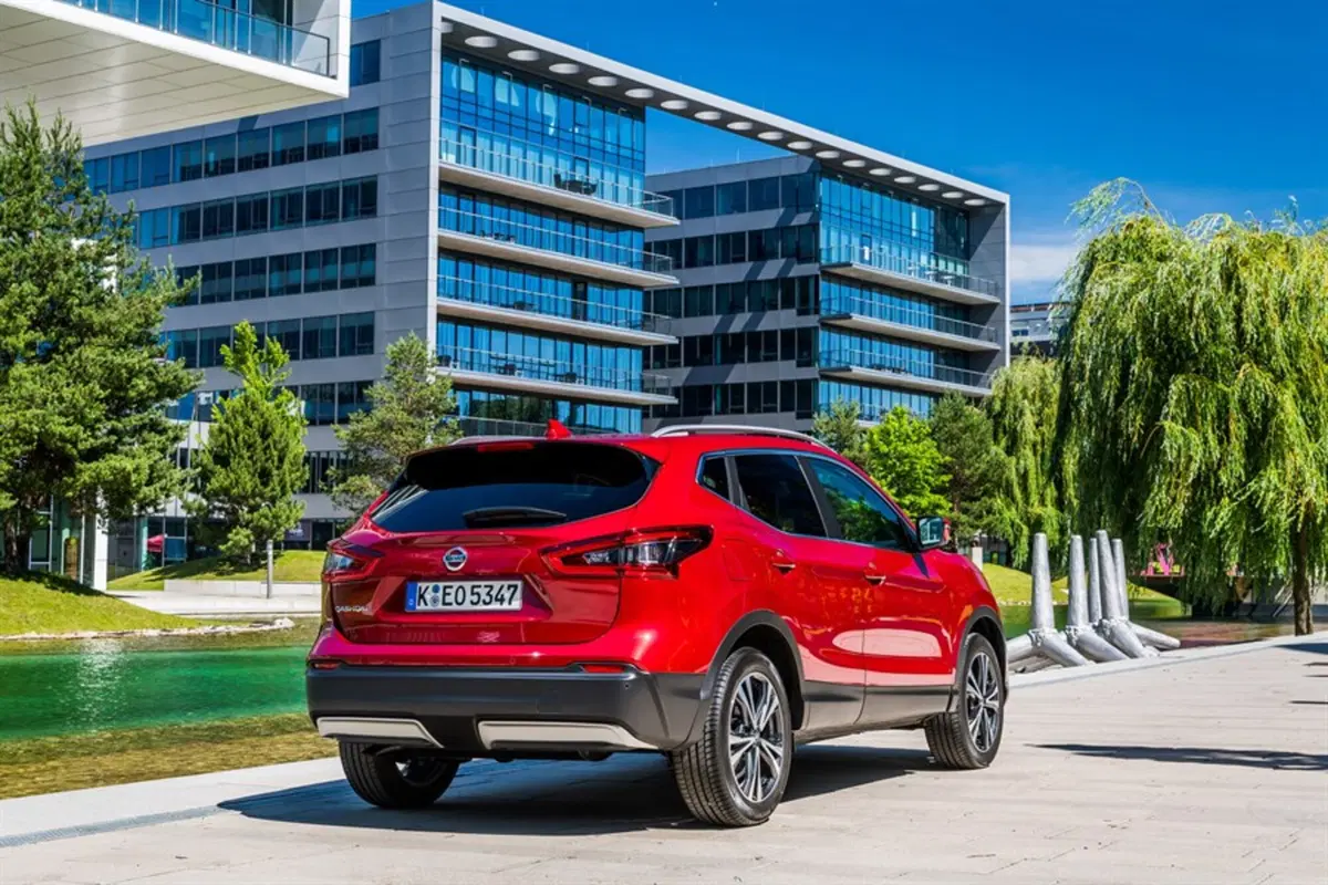 Nissan Qashqai 2017 restyling: nuova nel look e nelle dotazioni [Video Primo Test] (2)