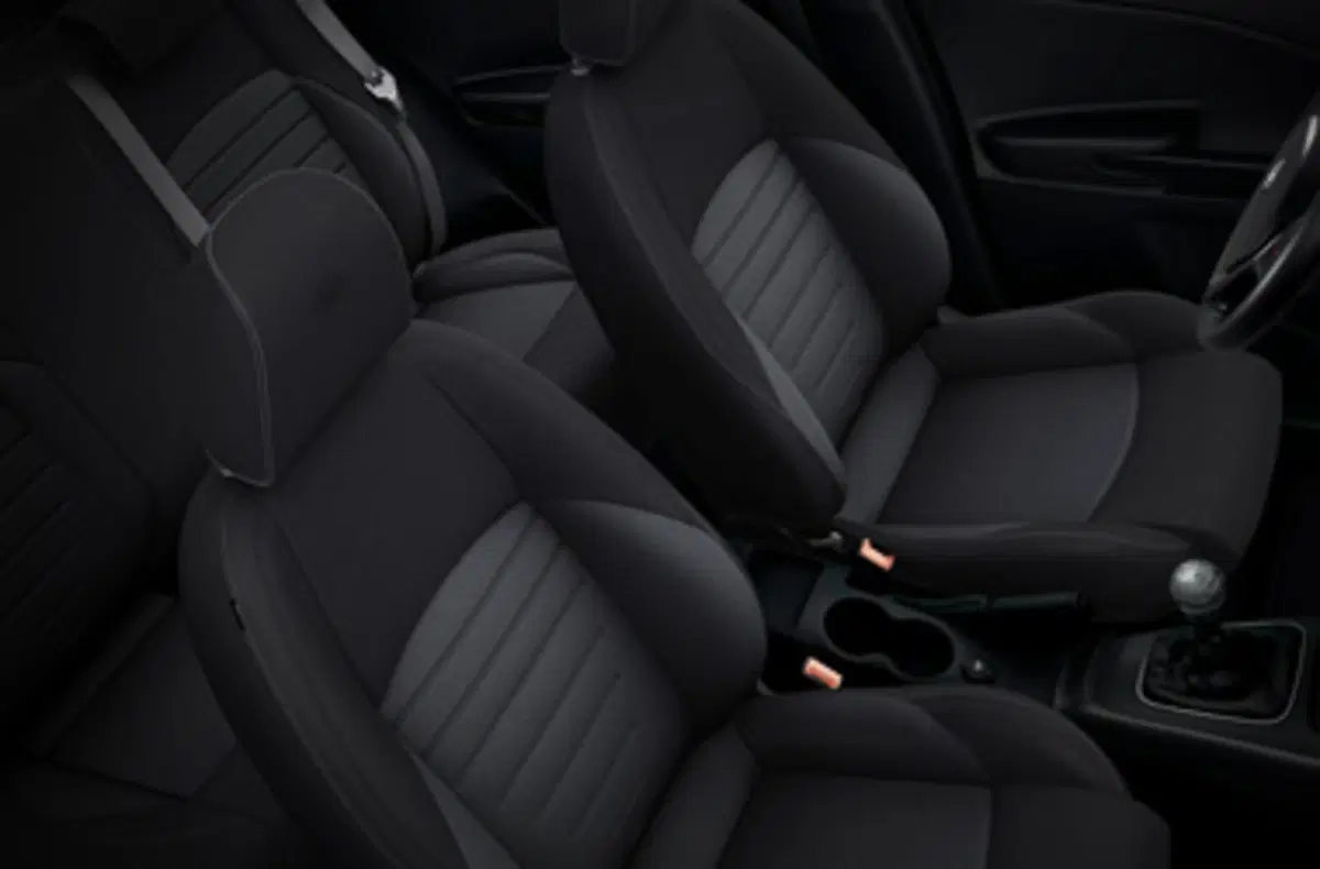 Quale comprare, Confronto: Alfa Romeo Giulietta Super 1.4 Vs Honda Civic Elegance 1.0 (9)
