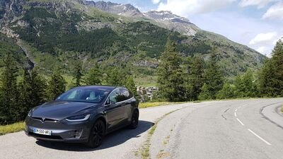 Con Tesla Model X da Lione a Torino. Missione compiuta!