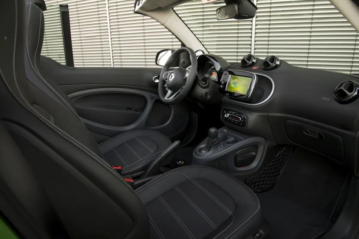 Smart fortwo cabrio electric drive, elettrica all'aperto (2)