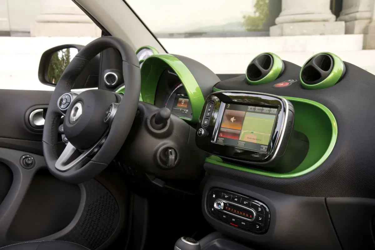 Smart fortwo cabrio electric drive, elettrica all'aperto (4)