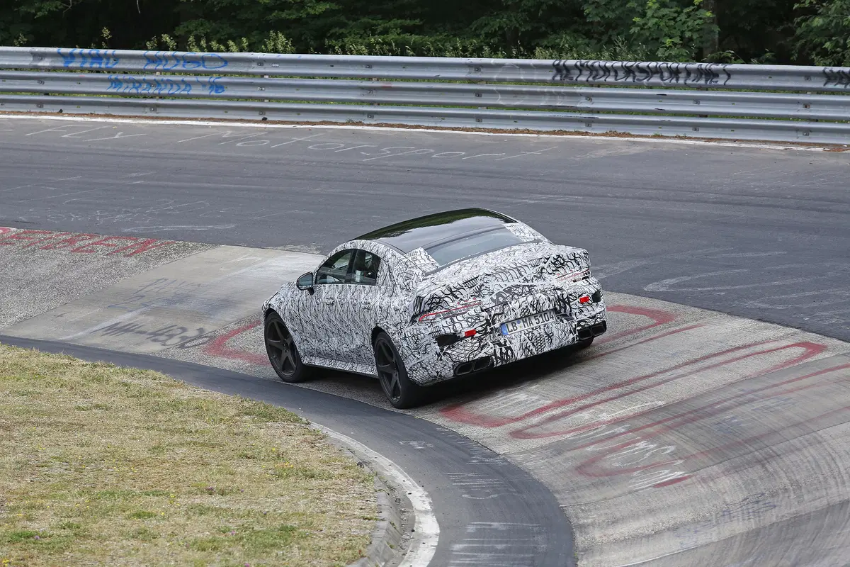 AMG GT, in arrivo la quattro porte (3)
