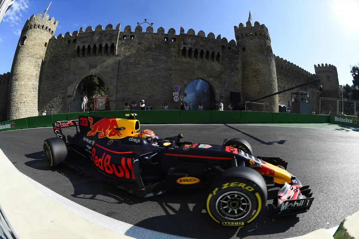 F1, GP Azerbaijan 2017, FP3: (17)