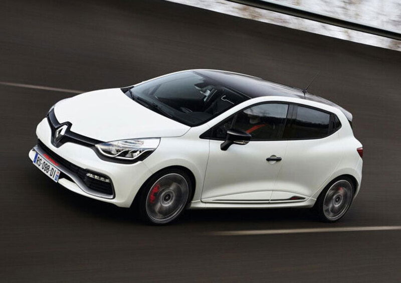 Renault Clio R.S. 220 EDC Trophy, la Clio pi&ugrave; estrema che c&#039;&egrave;