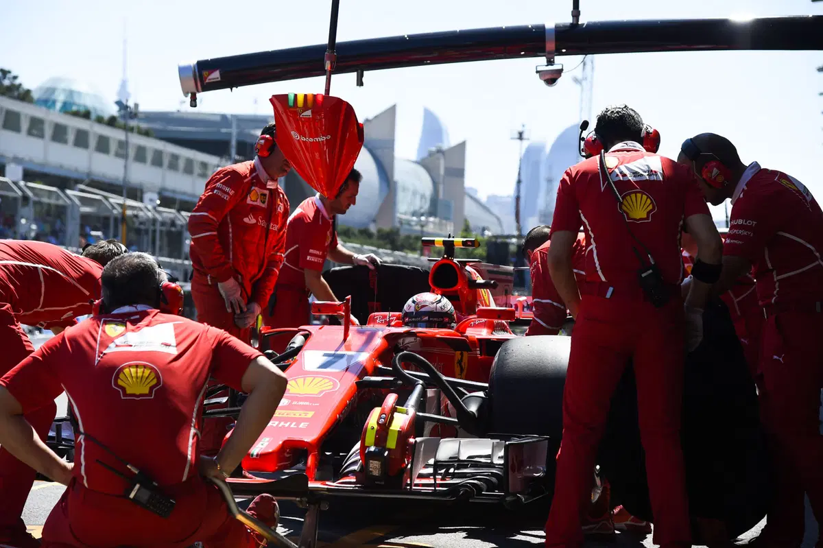 F1, GP Azerbaijan 2017: pole per Hamilton. Terzo Raikkonen (7)