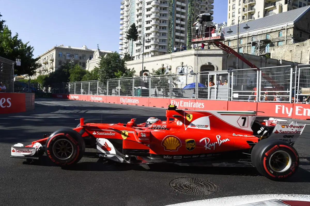 F1, GP Azerbaijan 2017: pole per Hamilton. Terzo Raikkonen (21)