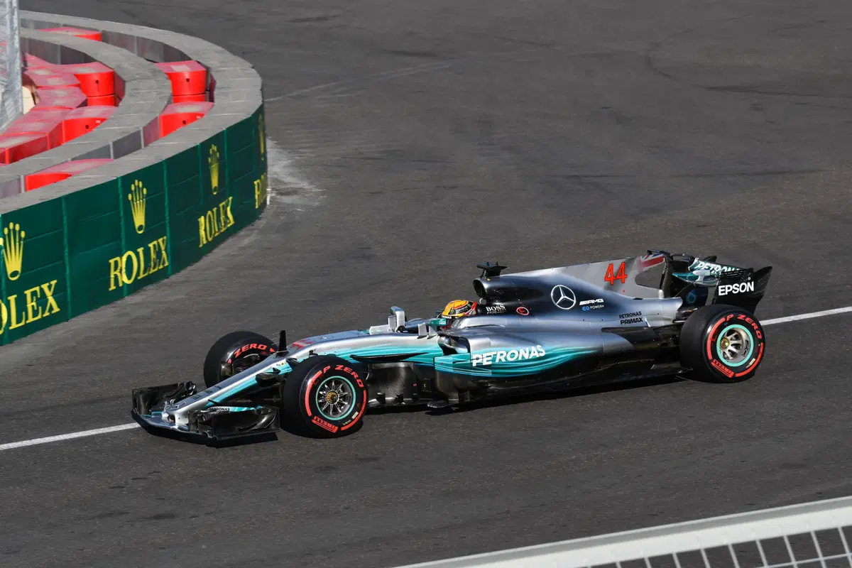 F1, GP Azerbaijan 2017: pole per Hamilton. Terzo Raikkonen (41)