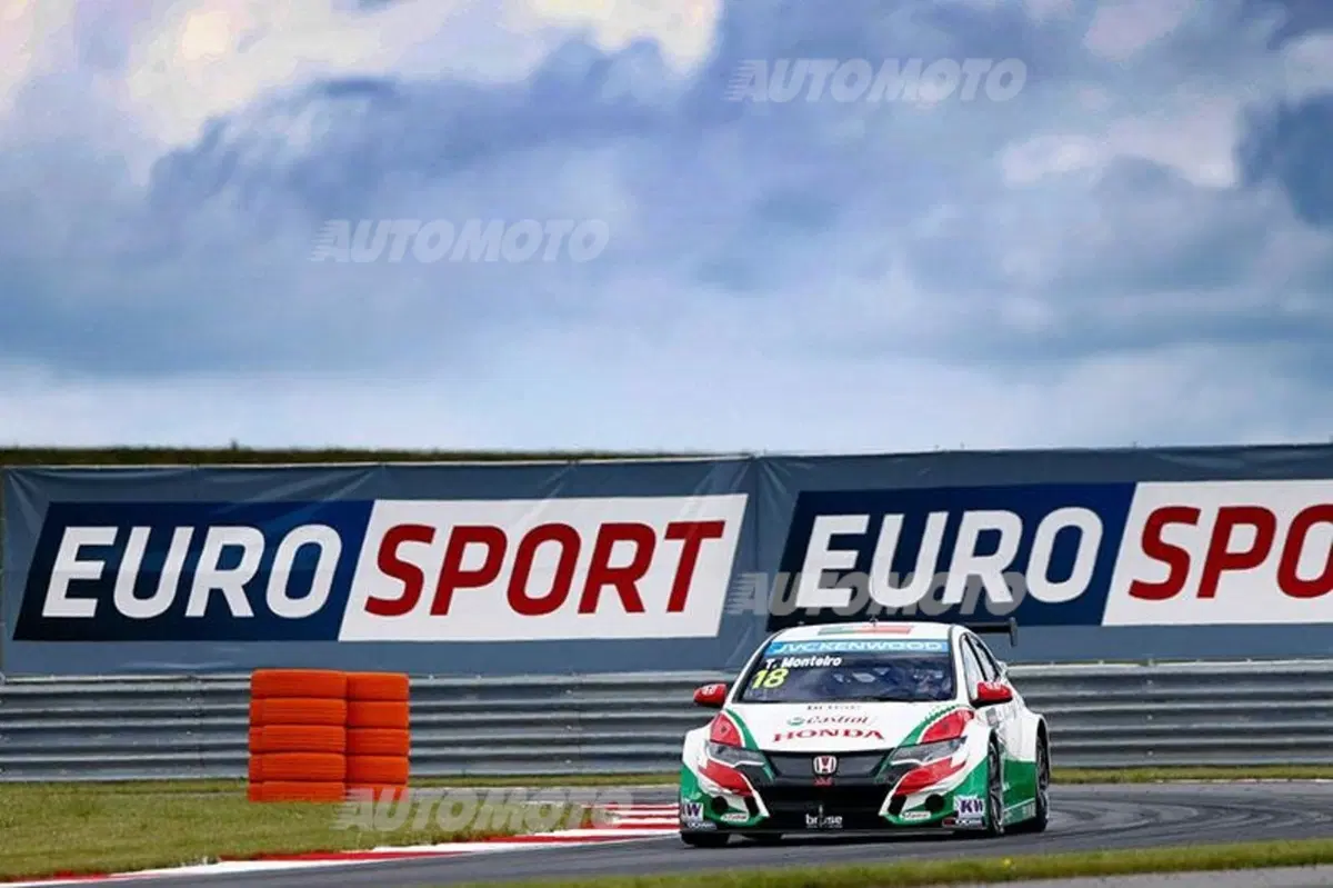WTCC 2015, qualifiche Russia: Muller in pole