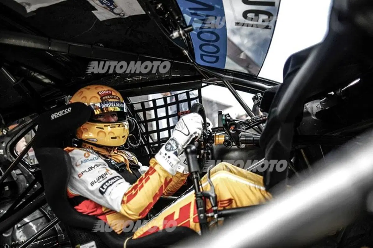 WTCC 2015, qualifiche Russia: Muller in pole (17)