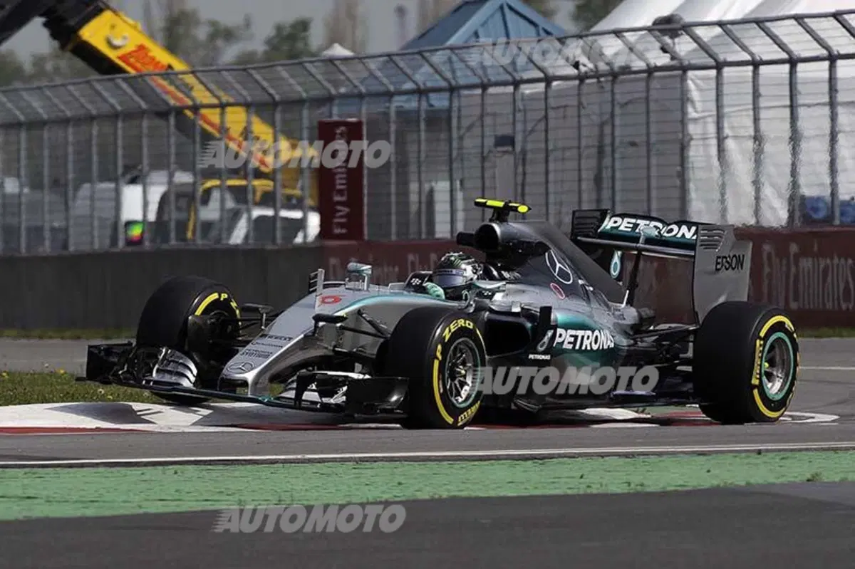 F1, Gp Canada 2015, FP3: due bandiere rosse, Rosberg al top (13)