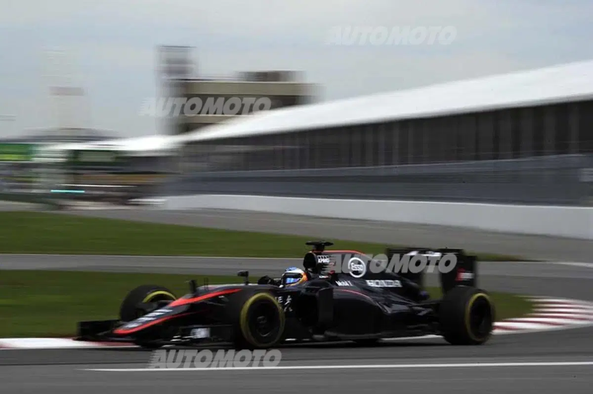 F1, Gp Canada 2015, FP3: due bandiere rosse, Rosberg al top (25)