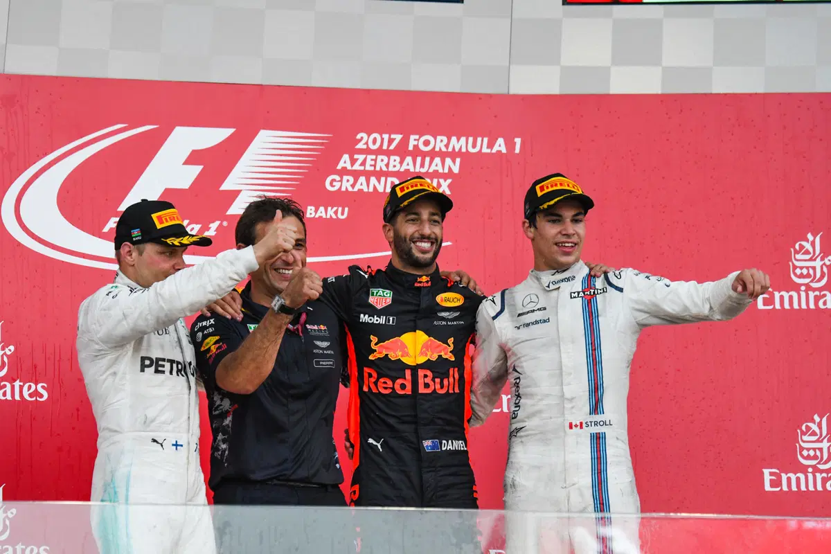 F1, GP Azerbaijan 2017: Hamilton e Vettel, tra i due litiganti Ricciardo gode 