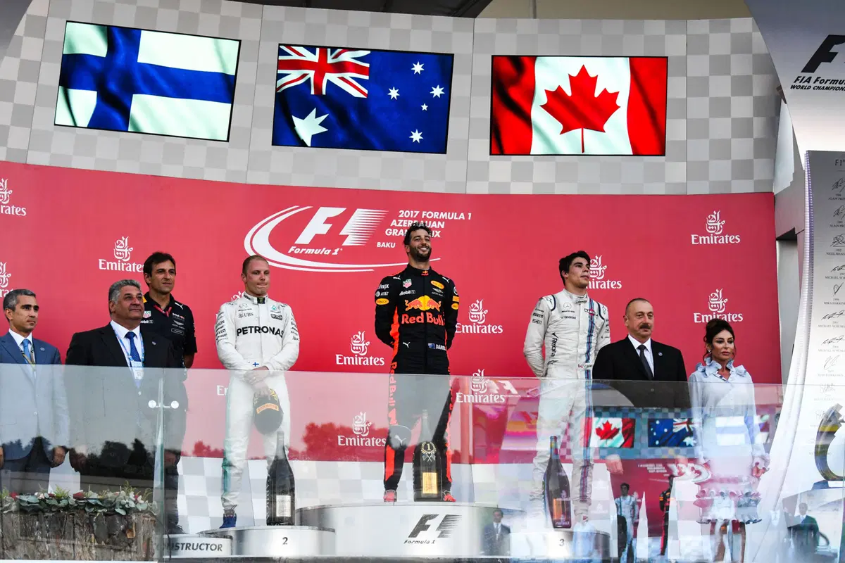 F1, GP Azerbaijan 2017: Hamilton e Vettel, tra i due litiganti Ricciardo gode  (34)