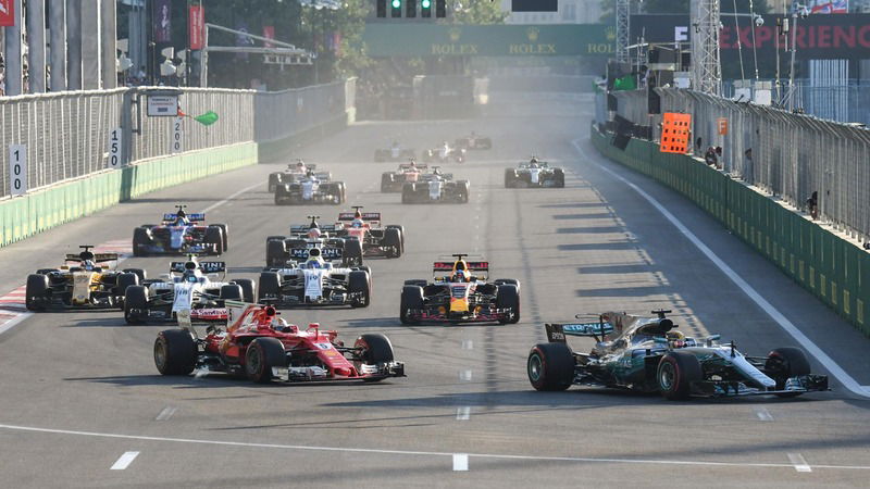 F1, GP Azerbaijan 2017: Hamilton e Vettel dietro la lavagna