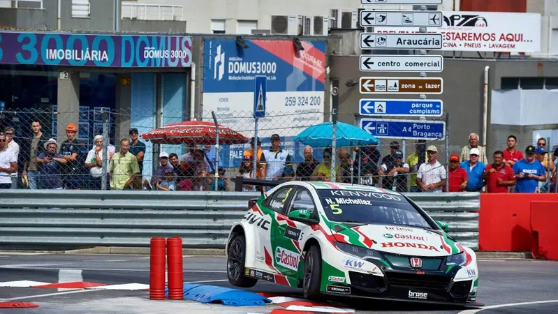 WTCC Portogallo, Main Race: vince Michelisz