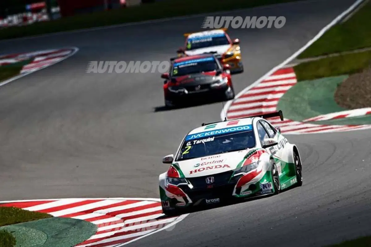 WTCC 2015, Russia: vincono Muller e Monteiro